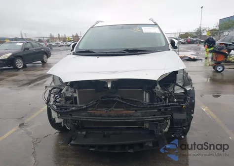2017 Nissan Rogue Sv z USA, uszkodzony, nr VIN 5N1AT2MN9HC774797